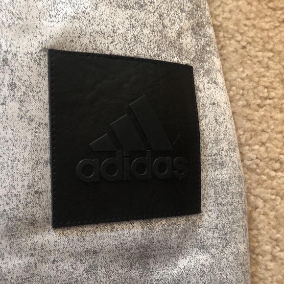 Woman’s Bomber Adidas Jacket - Picture 4 of 11